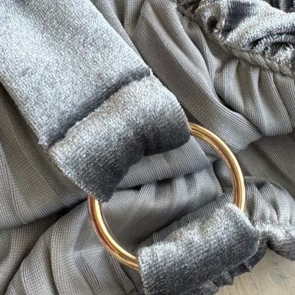 NWT Endless Rose Crushed Velvet Gray Cold-Shoulder Top, Size MEDIUM - Picture 8 of 9